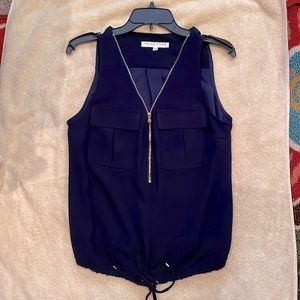 Trina Turk NWOT Navy 2pocket/zip front 1long pleat bk gold tie waist no sleeves